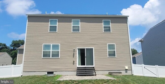 Building Photo - 109 N Marshview Terrace