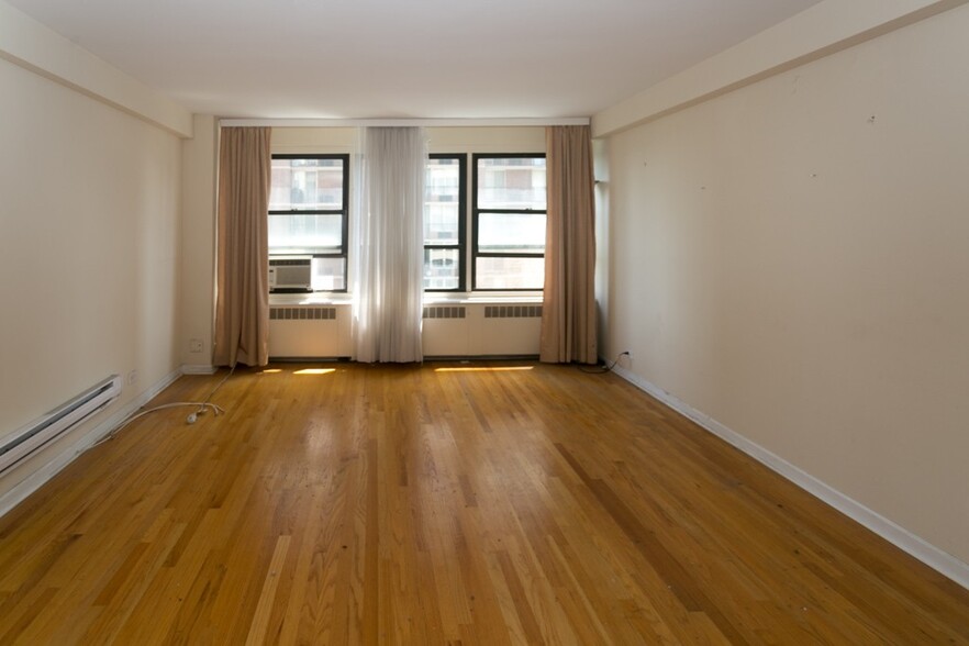 Building Photo - 4180 N Marine Dr