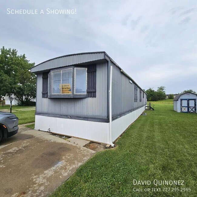 Building Photo - 5606 Lesteele-