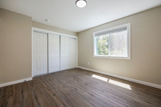 Building Photo - 2829 SE 90th Pl