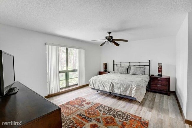 Building Photo - 117 Bracken Wood Rd