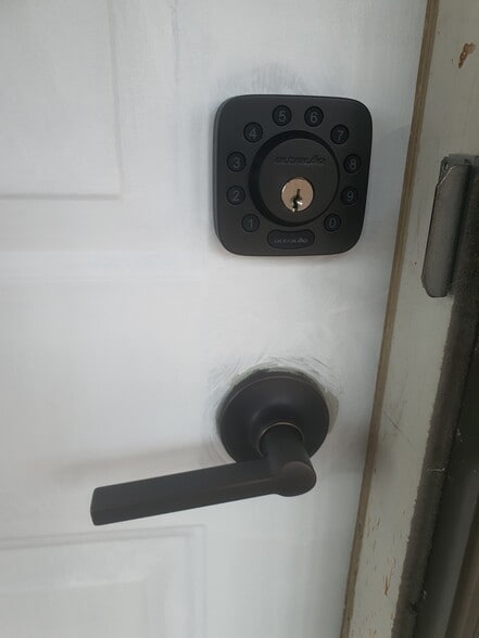 Building Photo - 812 Capitol Hts