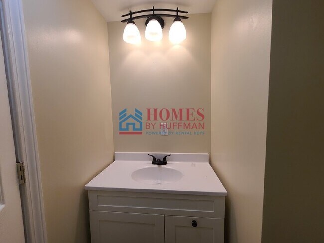 Building Photo - Upstairs | Two Bedroom Duplex