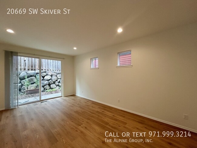 Building Photo - 20669 SW Skiver St