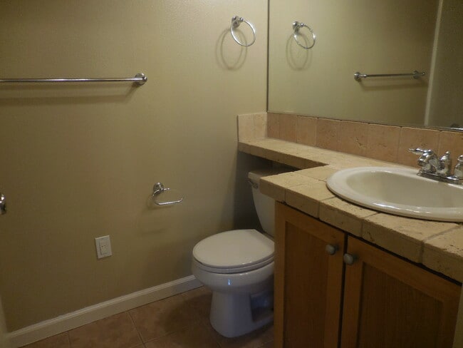 Building Photo - 1050 SW 170th Ave