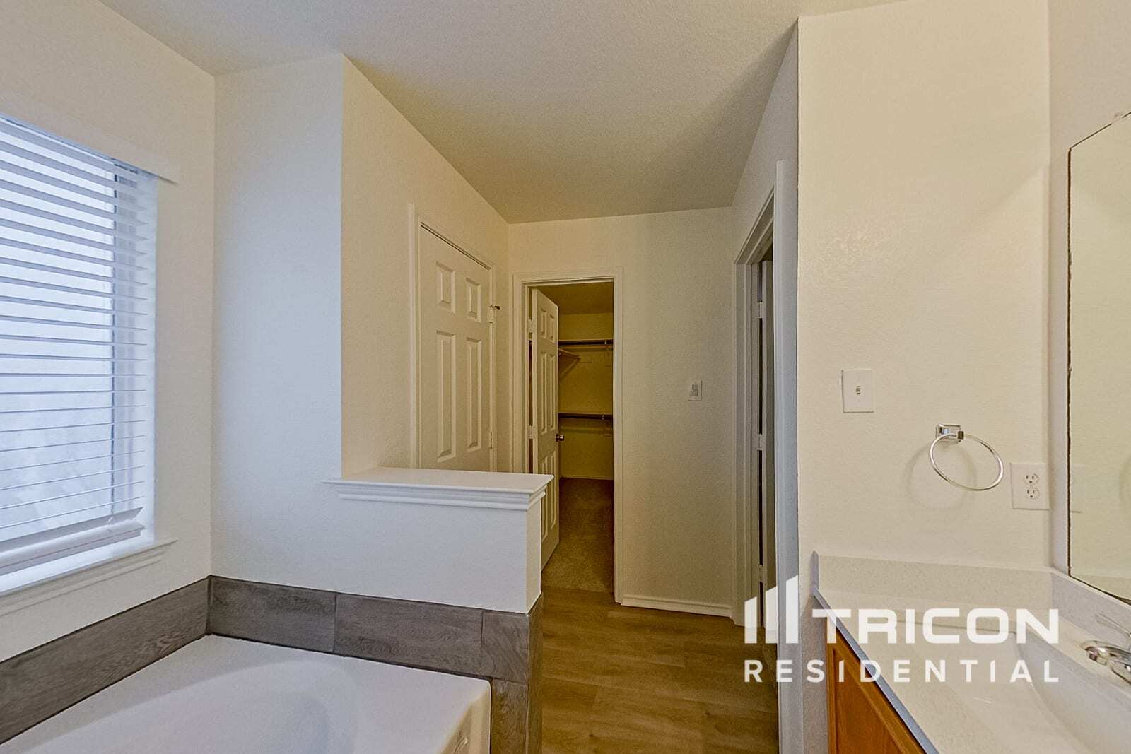Building Photo - 1505 Yellowbird Ct