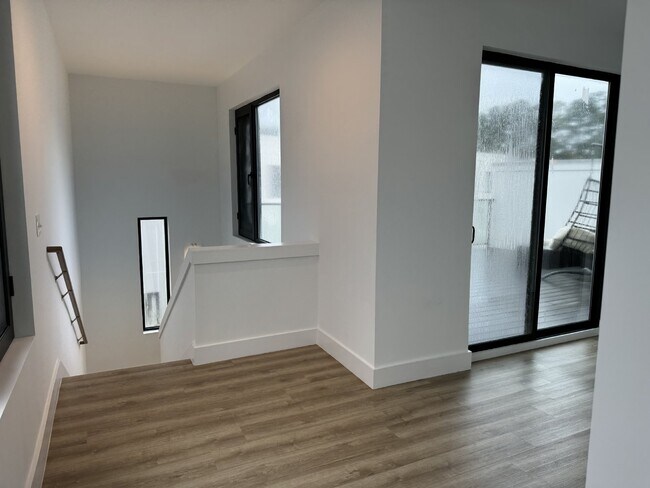 Building Photo - Available Furnished or Unfurnished