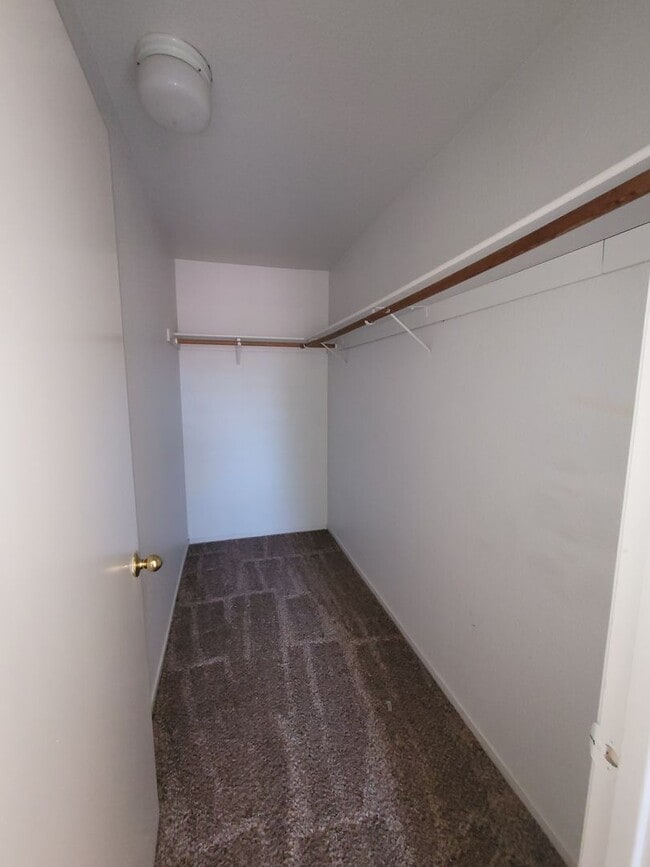 Building Photo - Available Now!! Delightful 2 bedroom, 2.5 bath condo!!