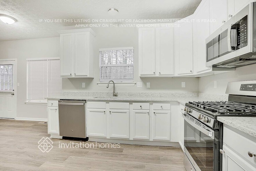 Building Photo - 849 Ashton Oak Cir