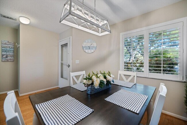 Building Photo - 772 Bird Bay Dr N