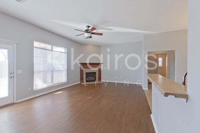 Building Photo - 704 SW 161st St