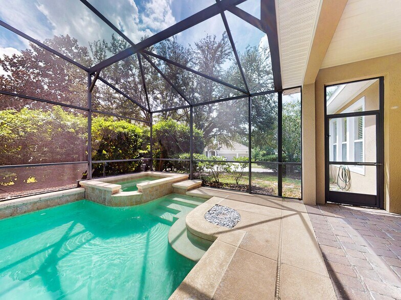 Building Photo - 610 Victoria Hills Dr