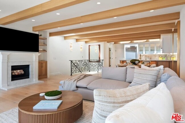 Building Photo - 11874 S Beach Club Way