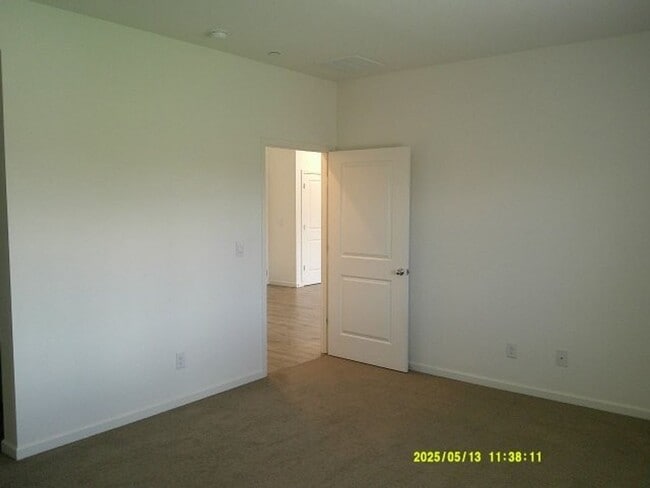 Building Photo - 670 Wisteria Ln