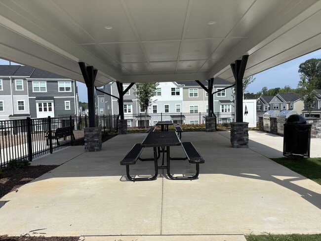Building Photo - 1757 Barrett Run Trl