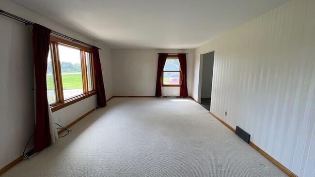 Building Photo - Westerville Ranch overlooking Hoover