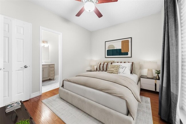 Building Photo - 1307 Kinney Ave