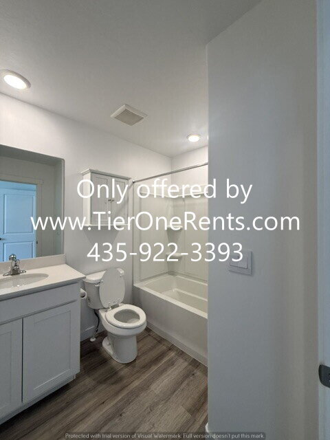 Building Photo - NO DEPOSIT option available for qualified renters