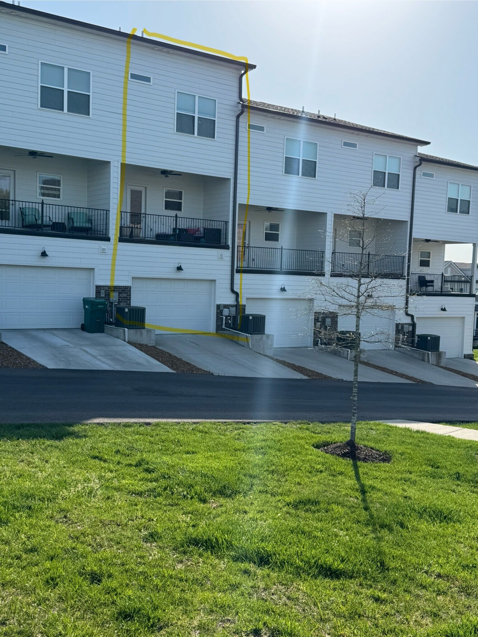 Building Photo - 443 Portsdale Dr