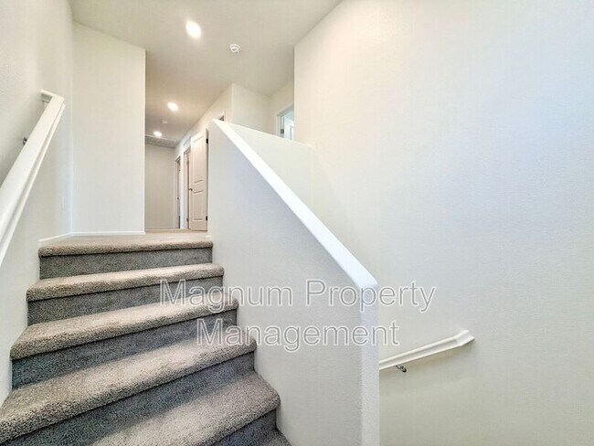 Building Photo - 31097 Water Beech Dr