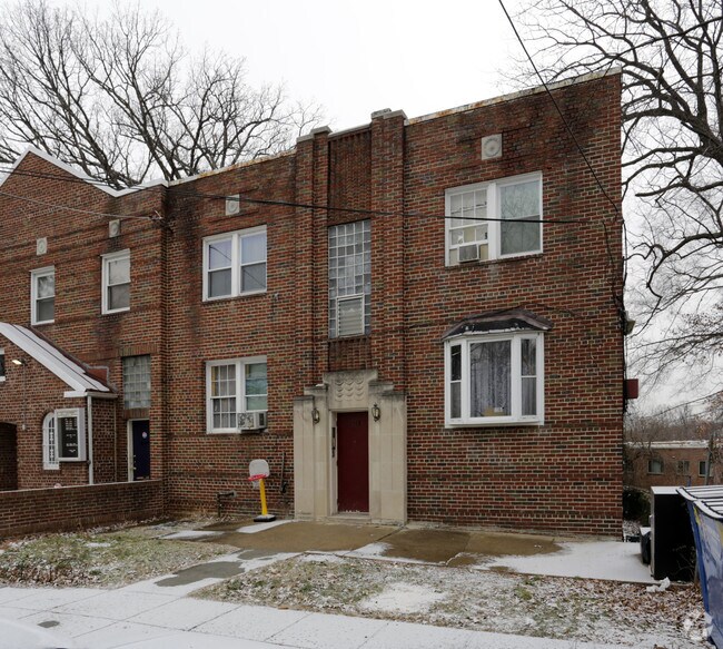 2508 Naylor Rd SE 2508 Naylor Rd SE Washington DC 20020 Apartment