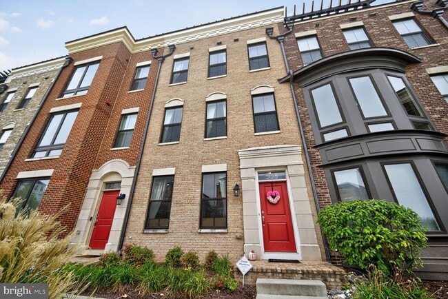Building Photo - 506 Riversail Ln
