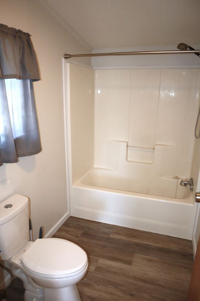 Building Photo - Lovely 3 bedroom, 2 bath home!