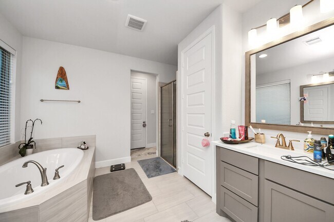 Building Photo - 5506 Onyx Fls Dr