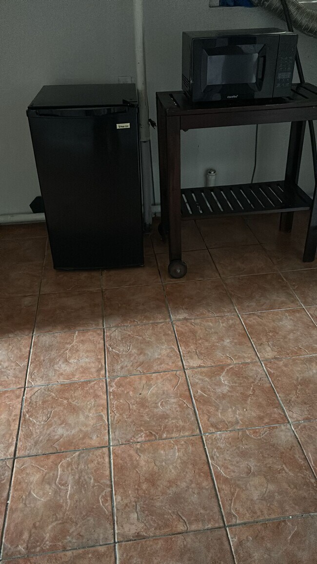 Building Photo - 11 Frederic Pl