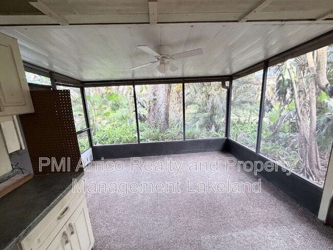 Building Photo - 141 Fernery Rd