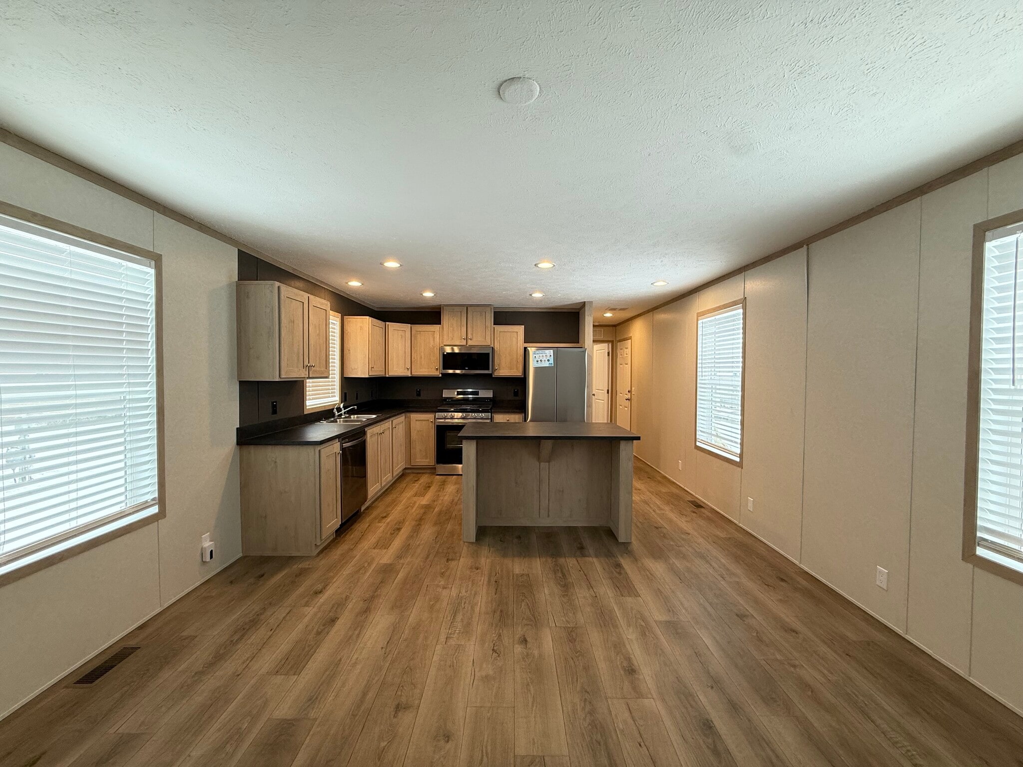 Building Photo - 29778 W Essex Ct