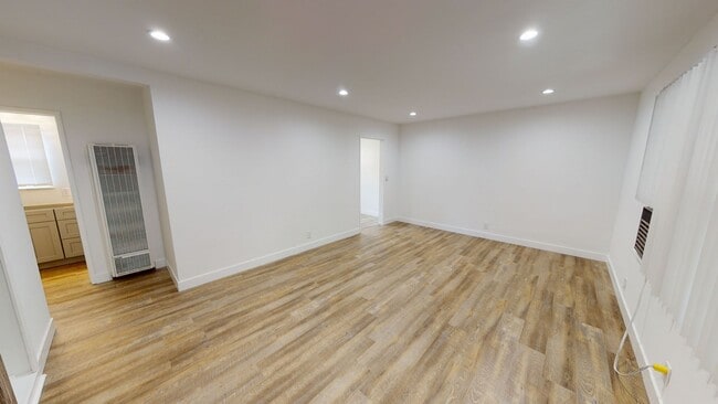 Interior Photo - *FREE RENT* 1 bed/1 bath unit in Valley Vi...