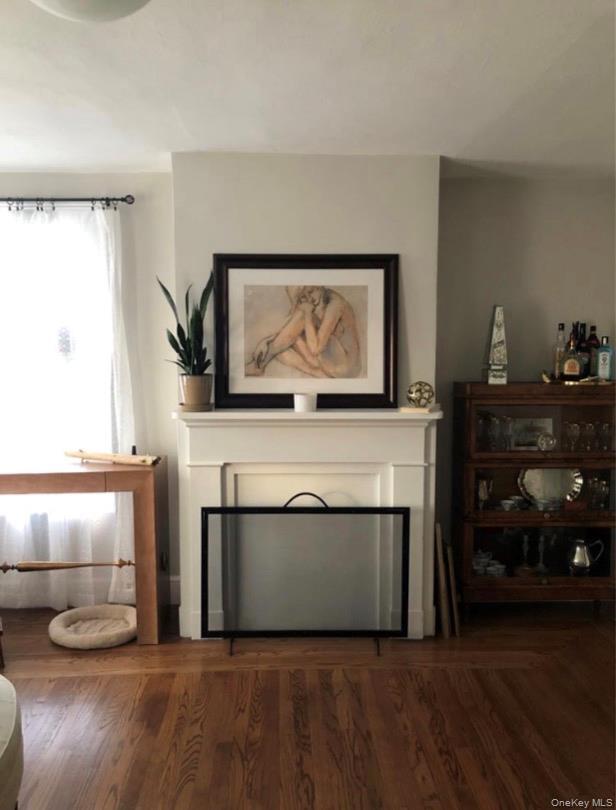 Building Photo - 12 Davis St