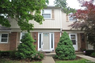 Building Photo - 1775 Brentwood