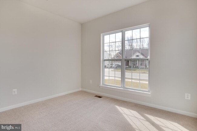 Building Photo - 6308 Savannah Dr