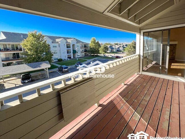 Building Photo - 12093 W Cross Dr