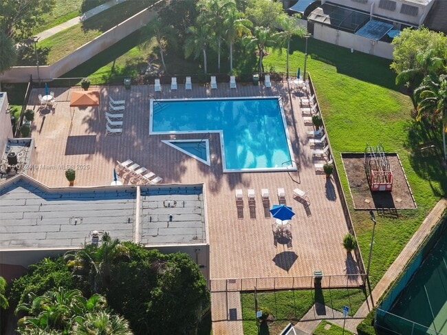 Building Photo - 1017 NW 124th Ave