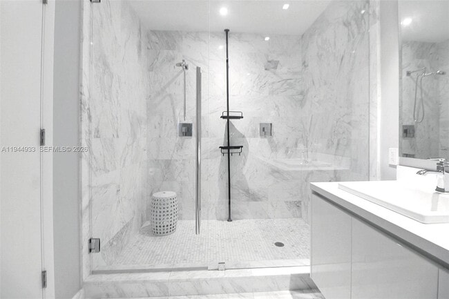 Building Photo - 701 N Fort Lauderdale Beach Blvd