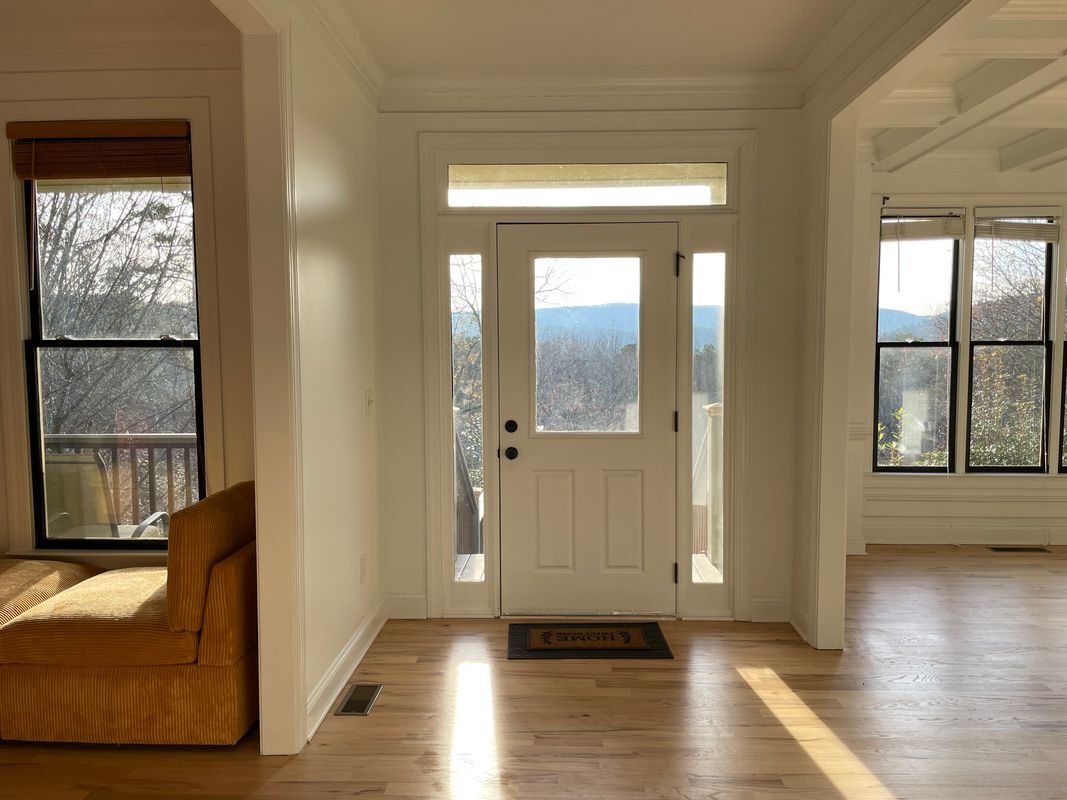 Building Photo - 369 Hillside Dr