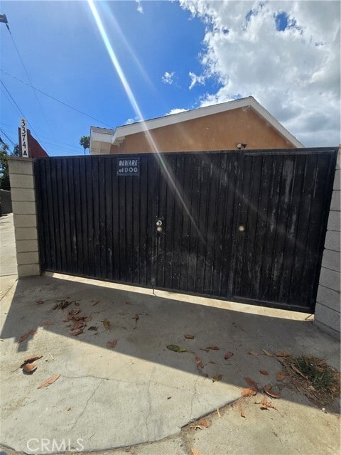 Building Photo - 3374 Fashion Ave