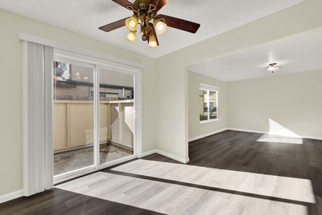 Building Photo - Great 3 bed, 1.5 bath Condo in Vacaville -...