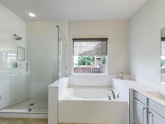 Building Photo - 2605 Royal Troon Dr