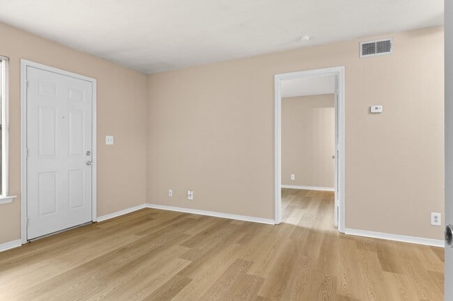 Interior Photo - Alexis Park Apartments