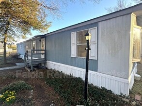 Building Photo - 1 Talmar Ln