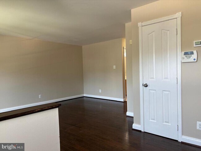 Building Photo - 12435 Turtle Dove Pl