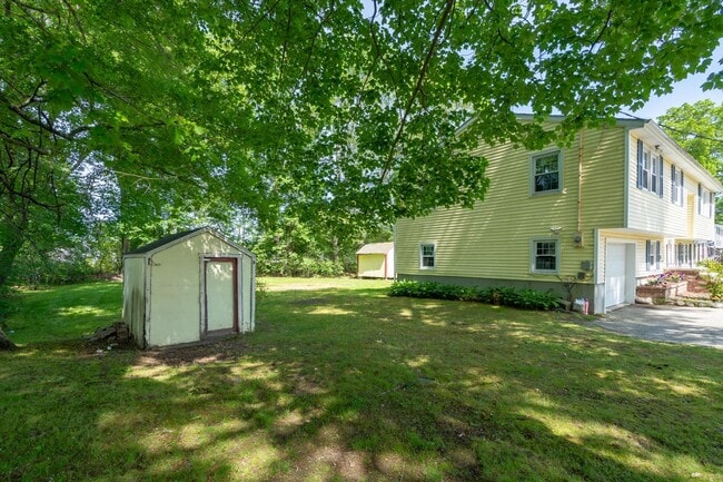 Building Photo - 22 Chatham Cir