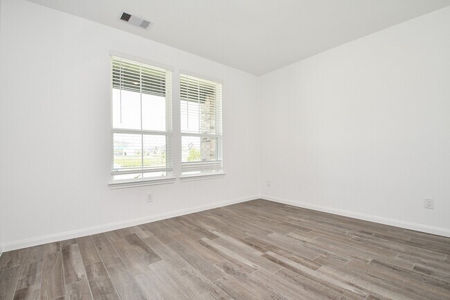 Building Photo - 7711 Pale Petunia Trl