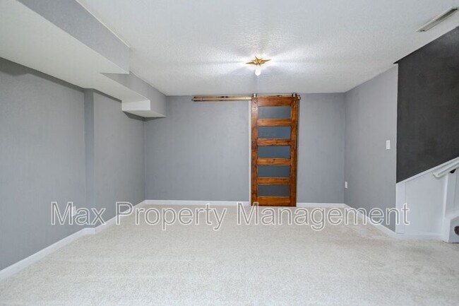 Building Photo - 5305 NW 91st Ct