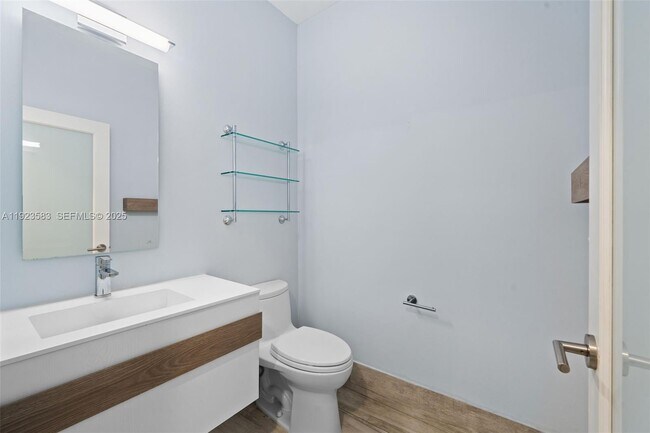 Building Photo - 1240 Weeping Willow Way