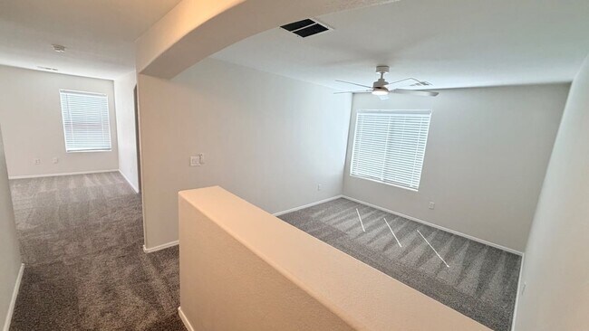 Building Photo - 45677 W Ranch Rd